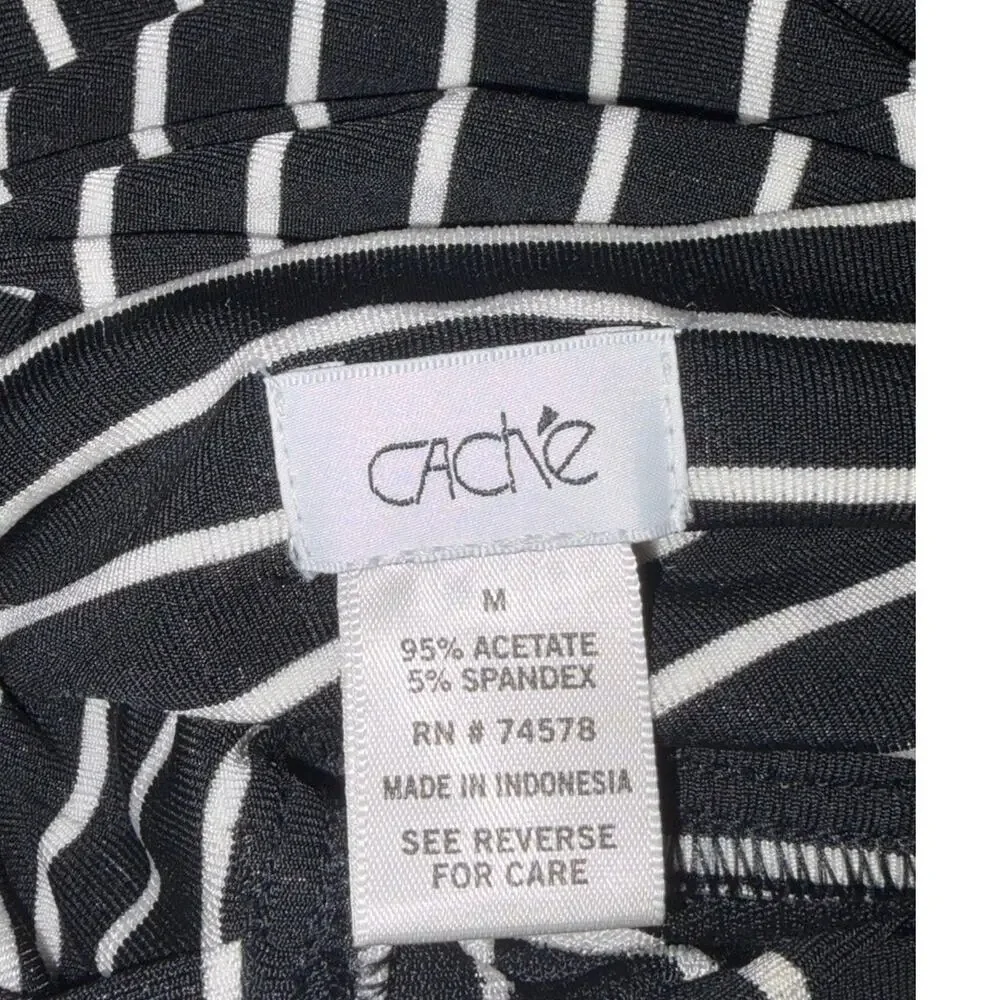 Cache black white